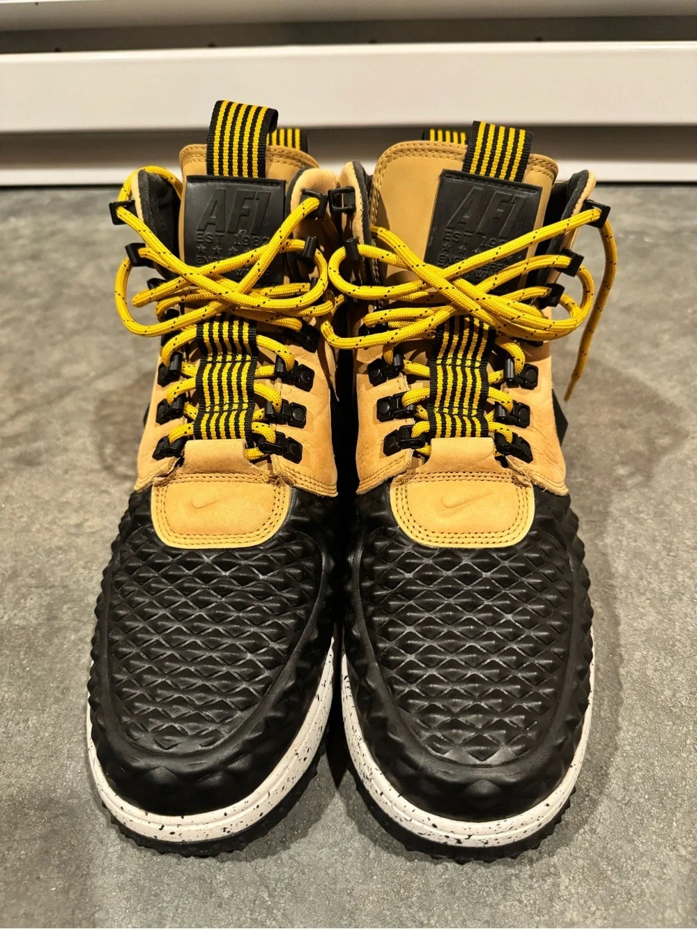 Nike Lunar Force 1 Duckboot - Size 10